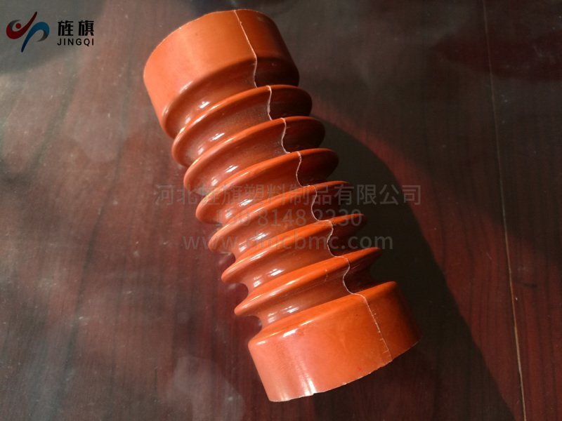 用BMC不饱和树脂材料、DMC玻璃纤维团料、BMC模压料、DMC热固团料、BMC玻璃钢团状模塑料压制的绝缘子